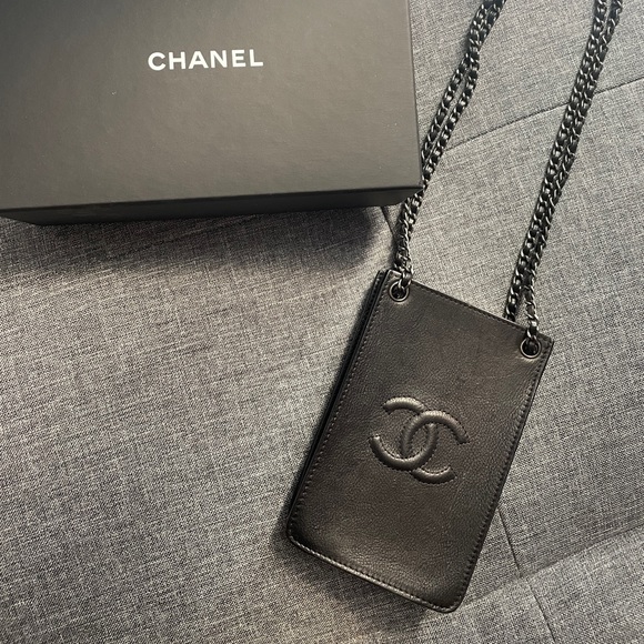 CHANEL Handbags - Chanel black phone bag